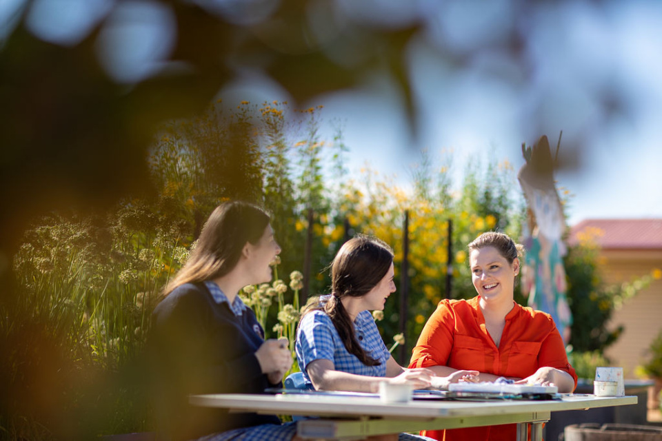 Henderson Tolhurst Creative2021 FB 68