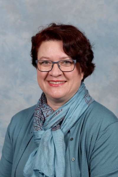 Mrs Kimberley Johnson