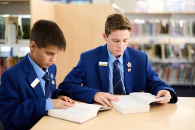 students-library-reading-bible