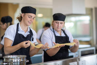 Henderson Tolhurst Creative2021 FB 195