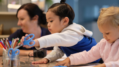 students-early-learning-art-female